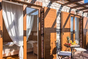 4-Bedroom Villa in Svetvinčenat with Private Pool