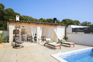 3-Bedroom Villa in Pula with Private Pool