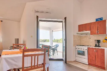 Valbandon 1-Bedroom Apartment for 4 Guests