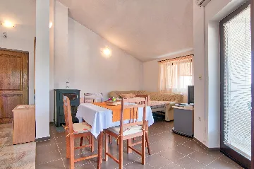 Valbandon 1-Bedroom Apartment for 4 Guests