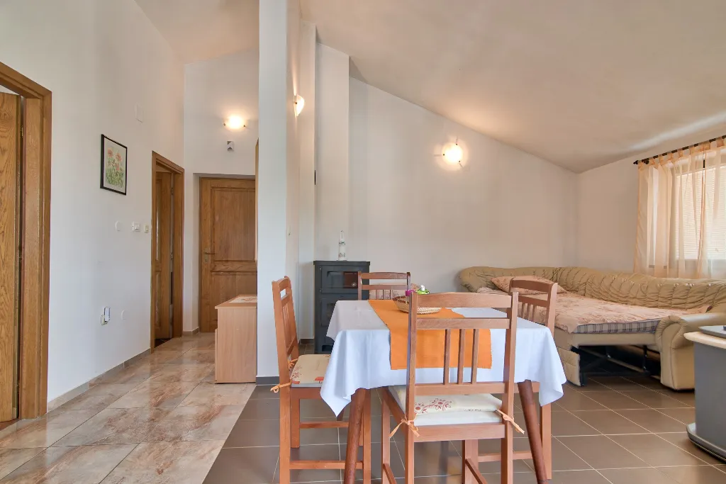 Valbandon 1-Bedroom Apartment for 4 Guests