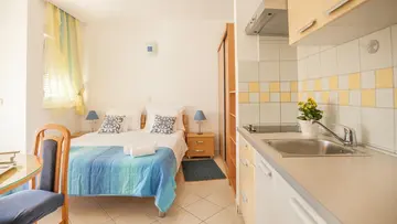 Studio Apartment in Seget Donji for 2 Guests