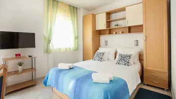 Seget Donji Studio Apartment for 2 Guests with Balcony