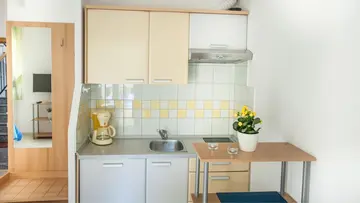 Seget Donji Studio Apartment for 2 Guests with Balcony