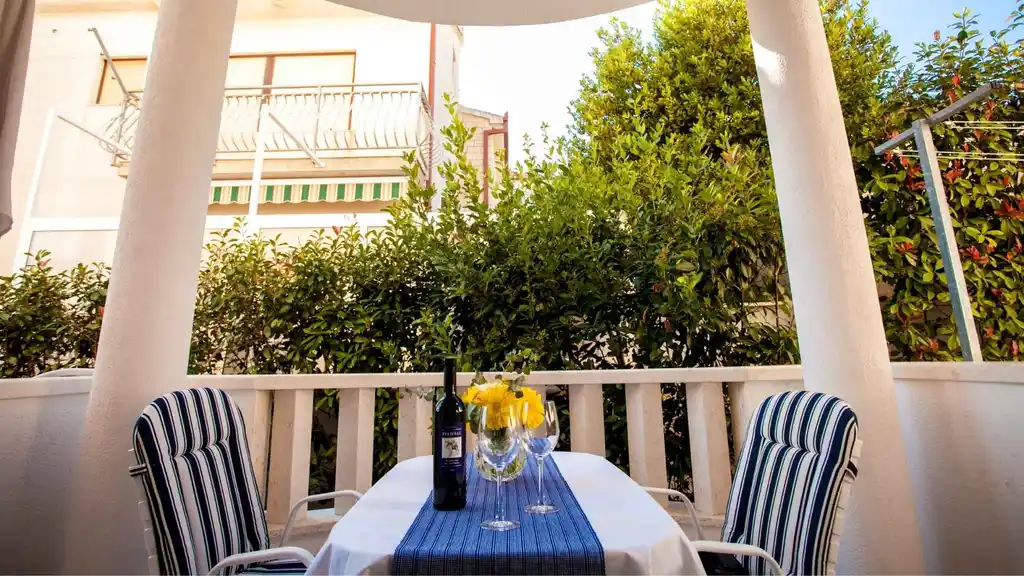 Seget Donji Studio Apartment for 2 Guests with Balcony