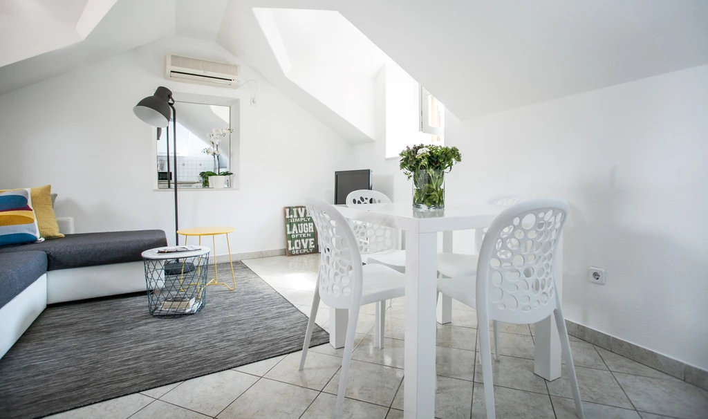 Guest House in Trogir for up to 4 Guests