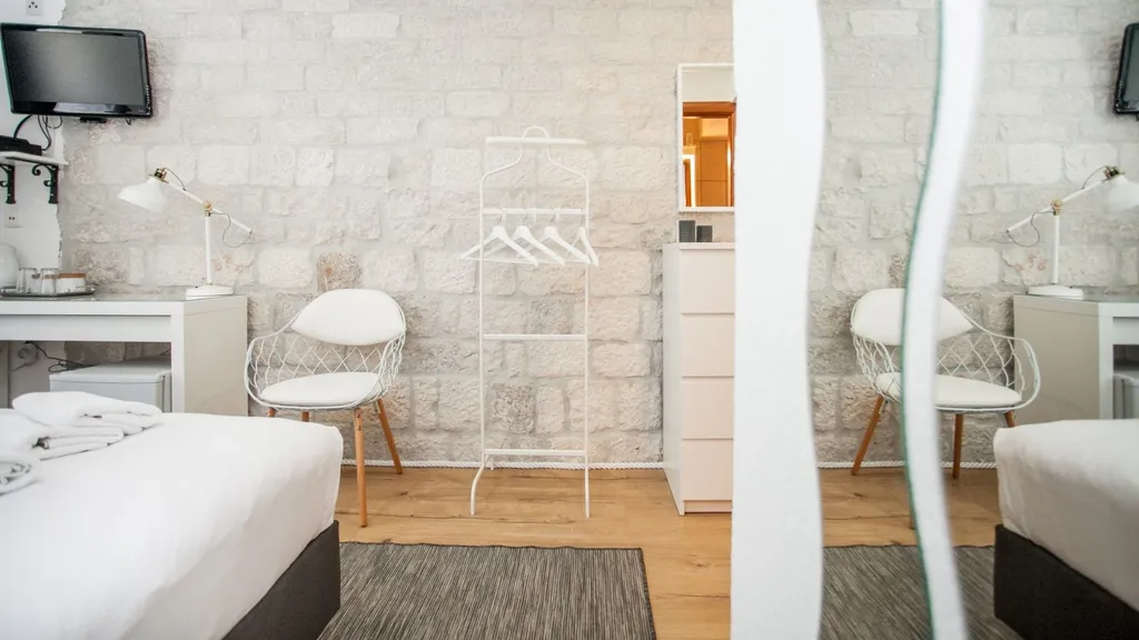 Double Room Guest House in Trogir Old Town