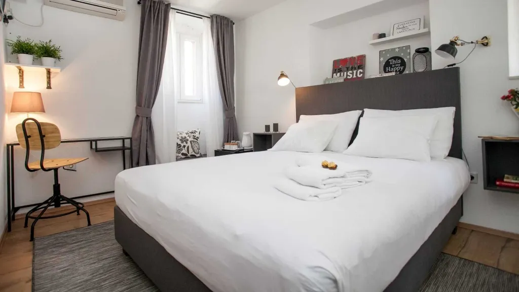 Guest House Double Room in Trogir UNESCO Old Town