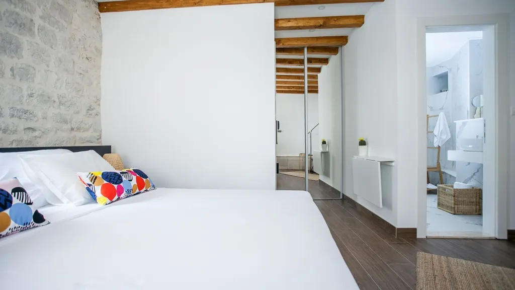 Guest House Double Room for 2 in Trogir