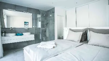 Villa with Private Pool in Okrug Gornji