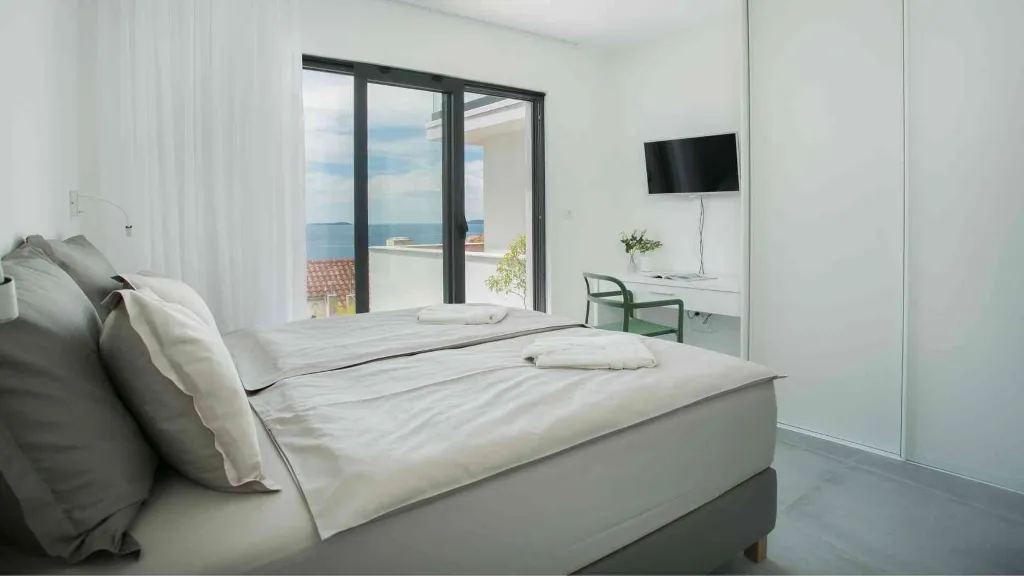 Villa with Private Pool in Okrug Gornji