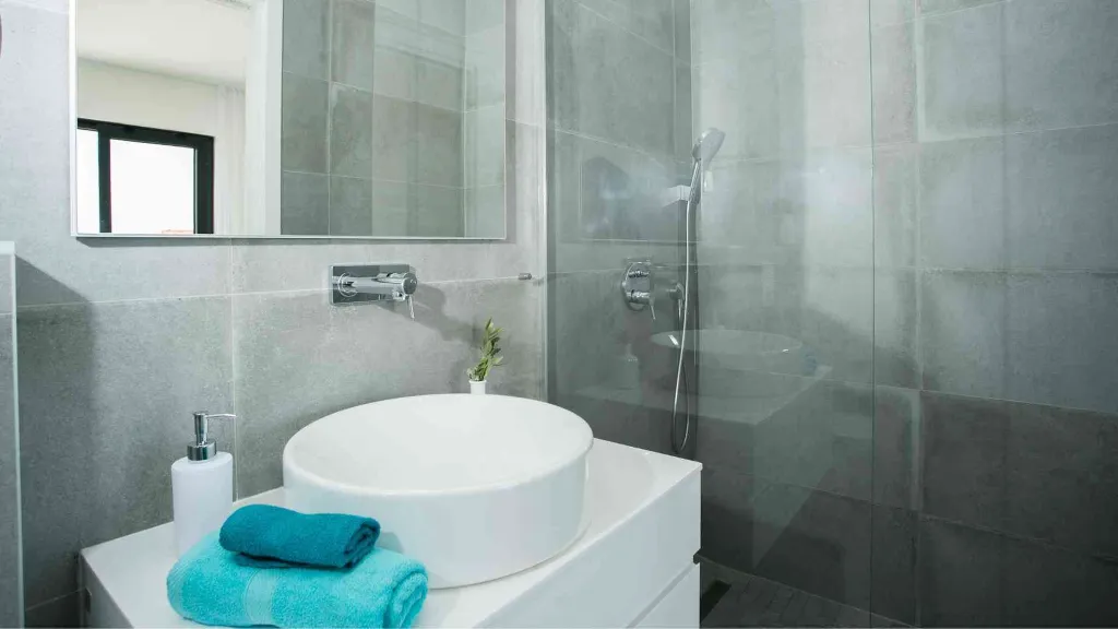 Villa with Private Pool in Okrug Gornji