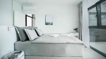 Villa with Private Pool in Okrug Gornji