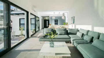 Villa with Private Pool in Okrug Gornji