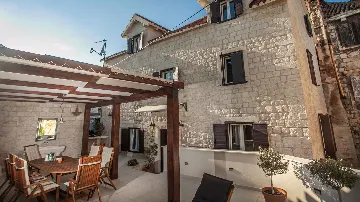 3-Bed Townhouse in Trogir for 8 with Terrace