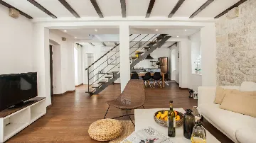 3-Bed Townhouse in Trogir for 8 with Terrace