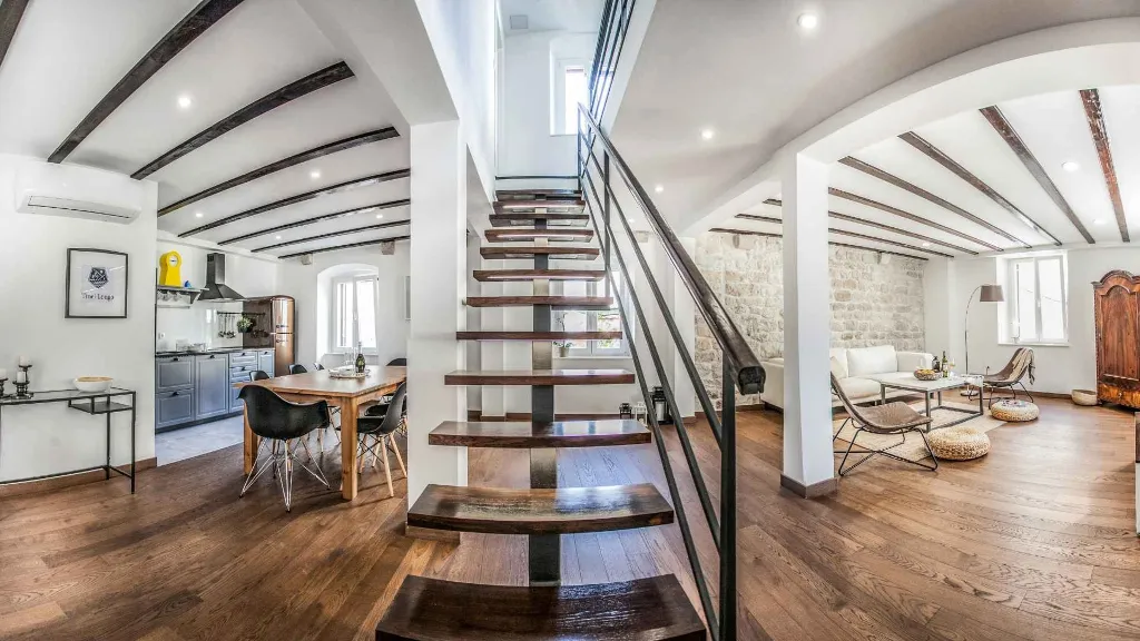 3-Bed Townhouse in Trogir for 8 with Terrace