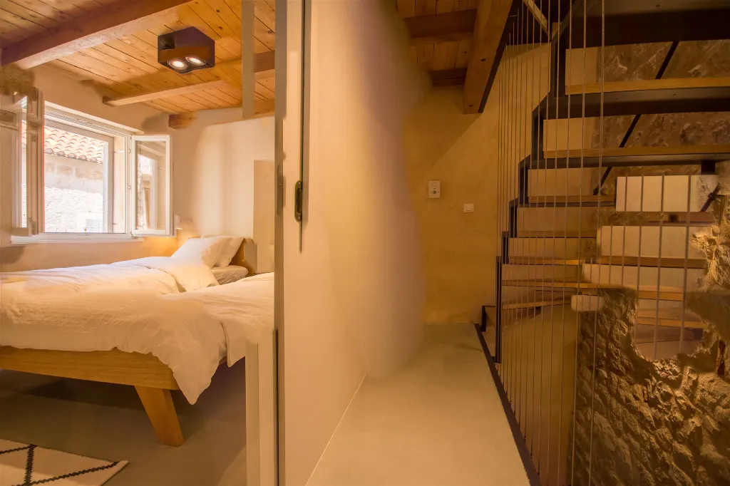 Trogir Townhouse with 3 Bedrooms for 6 Guests
