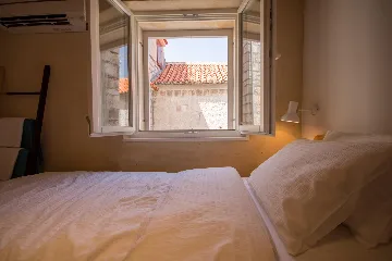 Trogir Townhouse with 3 Bedrooms for 6 Guests