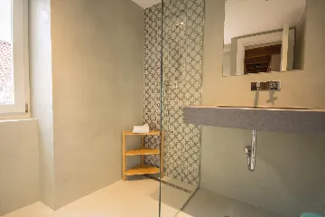 Trogir Townhouse with 3 Bedrooms for 6 Guests