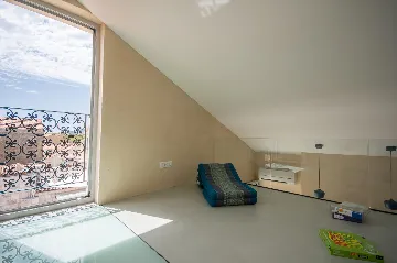 Trogir Townhouse with 3 Bedrooms for 6 Guests