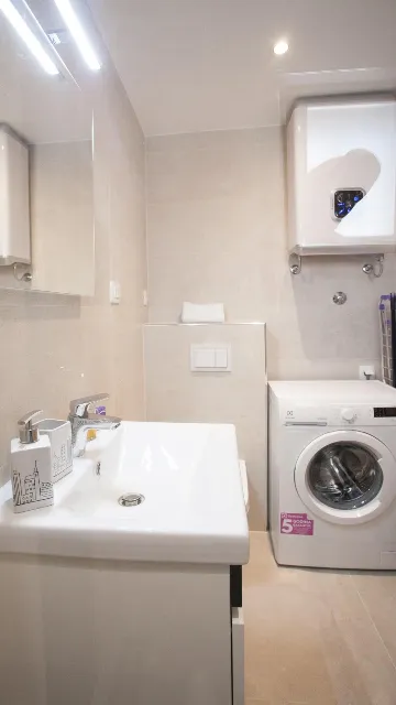 Stone Apartment in Trogir Old Town (Sleeps 4)