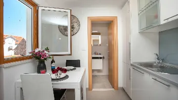 Stone Apartment in Trogir Old Town (Sleeps 4)