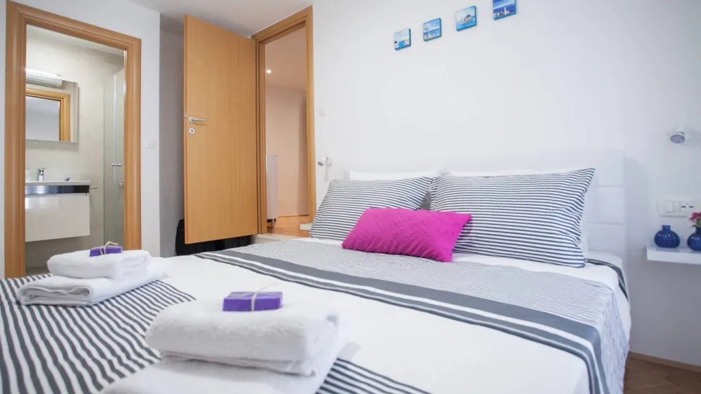 Stone Apartment in Trogir Old Town (Sleeps 4)