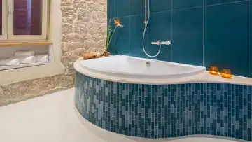 Renovated Studio Apartment in Trogir for 2 Guests