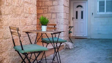 Ground-Floor Studio in Trogir for 2 Guests