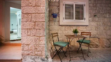 Studio for 2 in Trogir with Shared Terrace