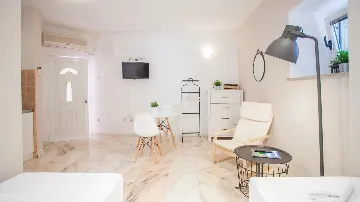 Studio for 2 in Trogir with Shared Terrace