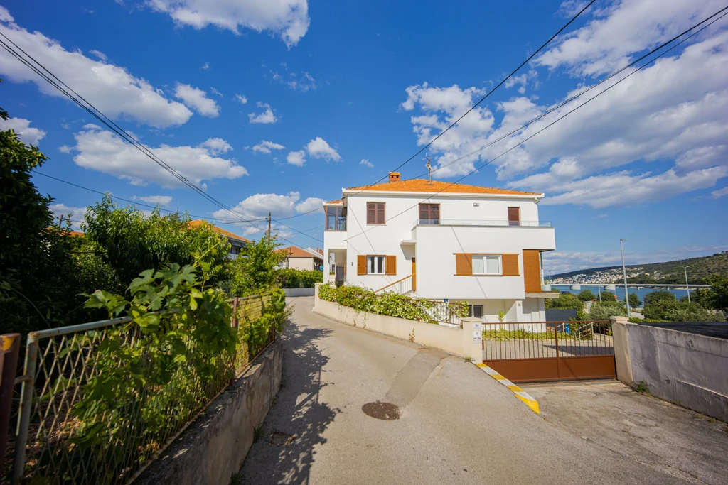 Two-Bedroom Apartment in Trogir with Sea View Balcony