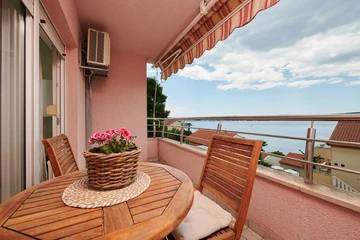 Sea-View Apartment in Trogir for 4 Guests