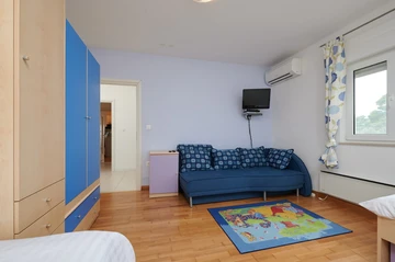 Sea-View Apartment in Trogir for 4 Guests