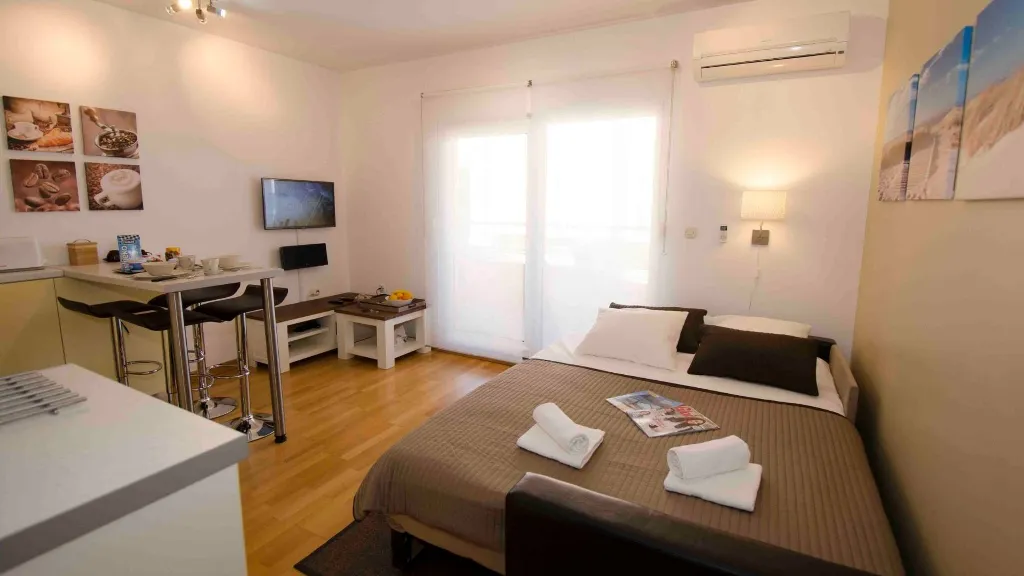 Apartment in Trogir with Partial Sea View