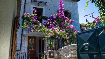 Stone Guest House in Trogir for Up to 12