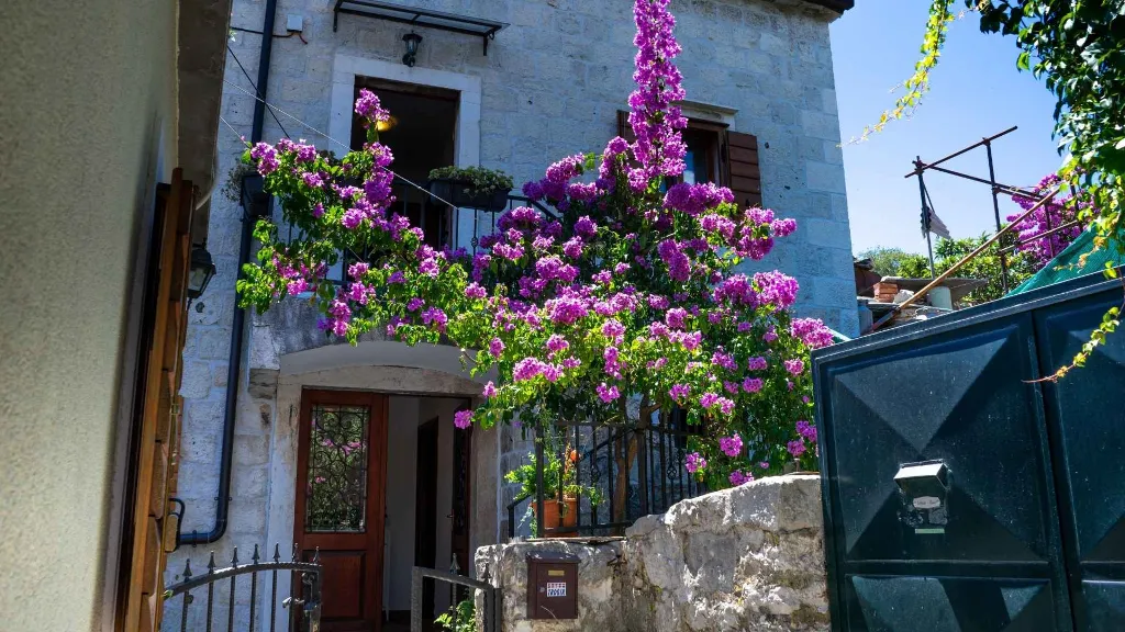 Stone Guest House in Trogir for Up to 12