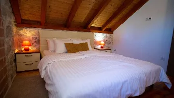 Stone Guest House in Trogir for Up to 12