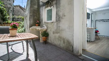 Guest House Double Room in Trogir with Patio
