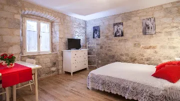 Studio Guest House in Trogir for 2 Guests