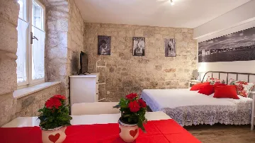 Studio Guest House in Trogir for 2 Guests