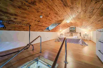 Vacation Home for 7 Guests with Pool & Jacuzzi in Supetar