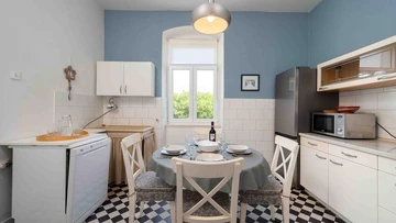 Holiday House in Trogir for Up to 6 Guests