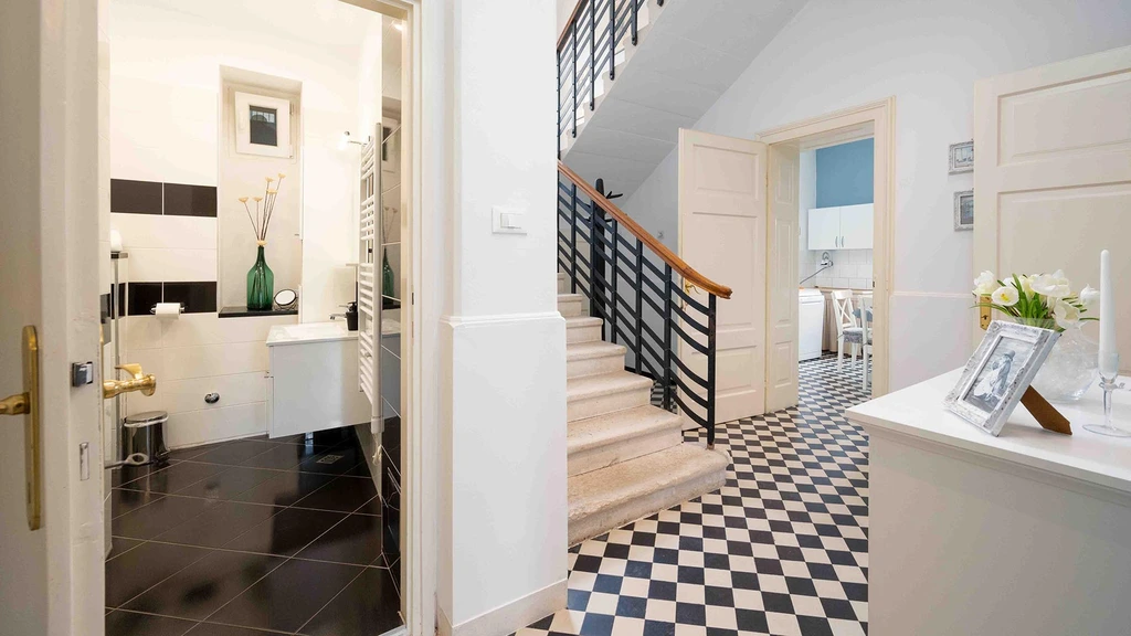 Holiday House in Trogir for Up to 6 Guests