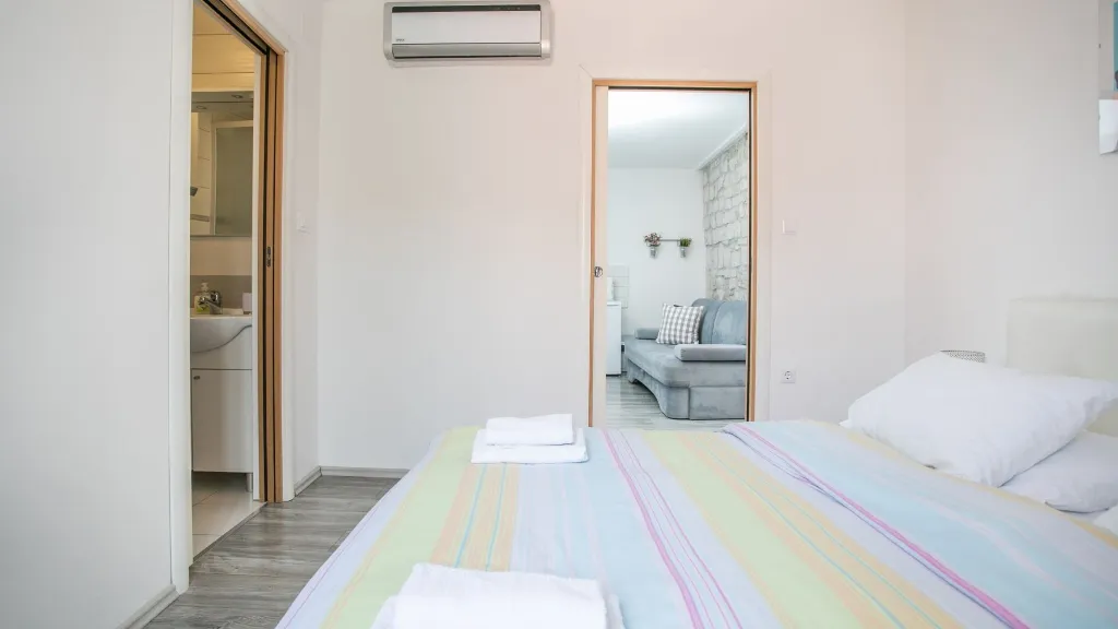 1-Bedroom Apartment in Trogir for Up to 3 Guests