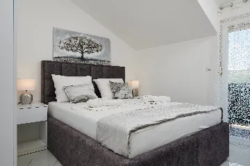 Trogir Sea View Apartment with Balcony for 4