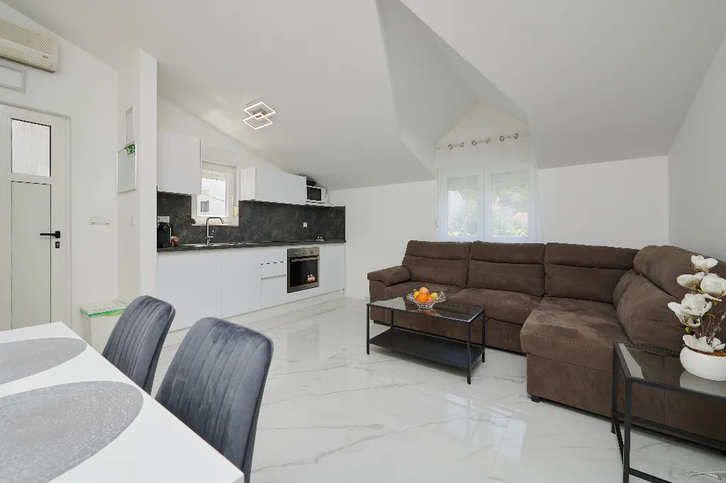 Trogir Sea View Apartment with Balcony for 4