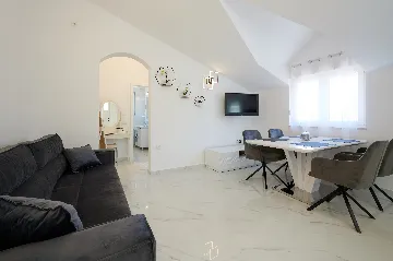 Trogir Sea View Apartment with Balcony for 4