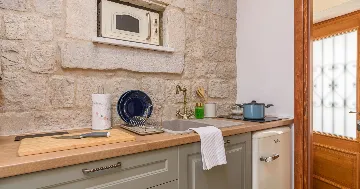 Air-Conditioned Studio in Trogir for 2 Guests